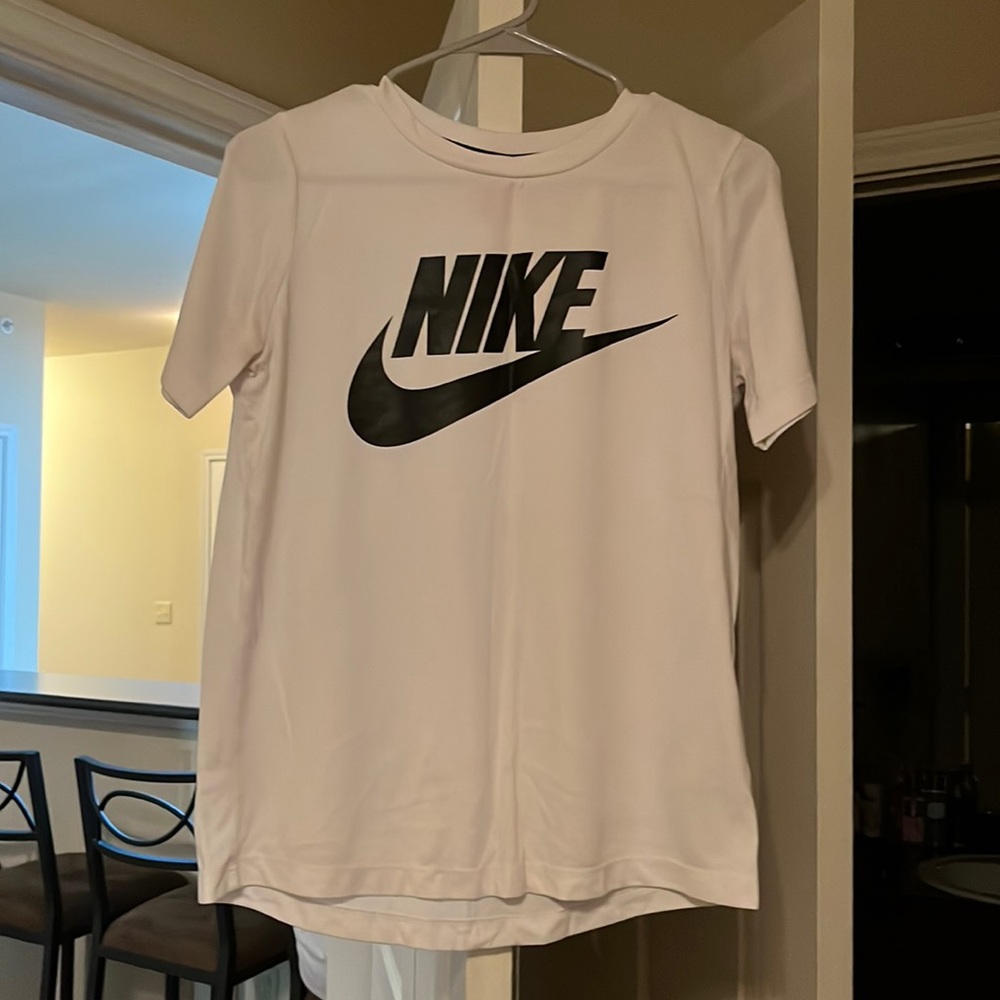 Nike Womens Tshirt